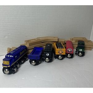 Santa Fe Maxim Lionel Heritage Train Series 2006 Vintage Rare Wooden.  Preowned.